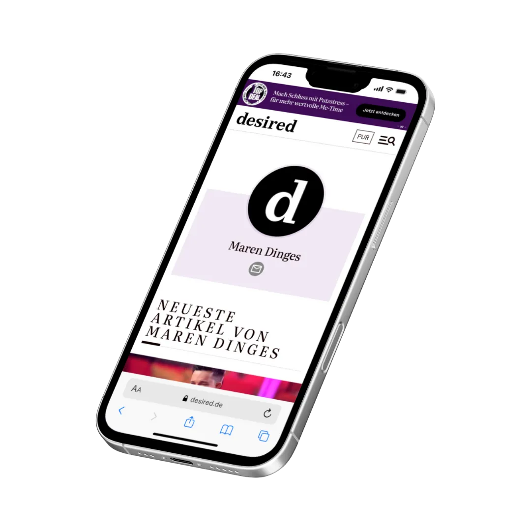 Mockup von Handy mit offener Website von desired